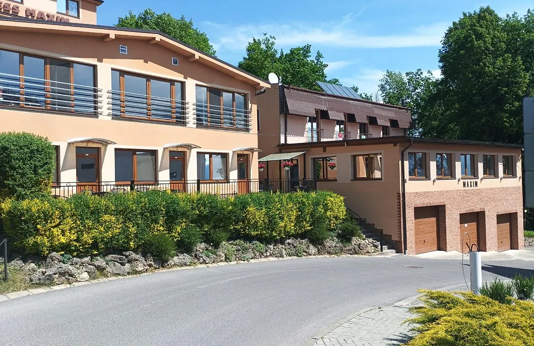 Wellness rezort Maxim Bojnice-1